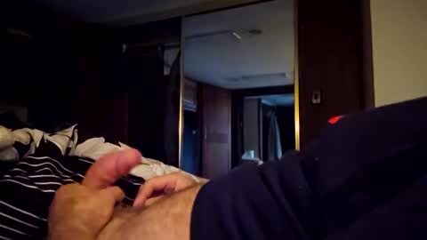 Snapshot of mjolnirandazzarra chatting on 12.21.25 mjolnirandazzarra online show from 12.21.25