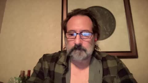 Snapshot of mmancini13 chatting on 10.21.25 mmancini13 online show from 10.21.25