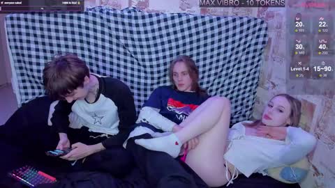 Tim and Lisa  Simon and Luna online show from 02.15.25