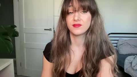 Snapshot of mmminnie chatting on 02.01.25 mmminnie online show from 02.01.25