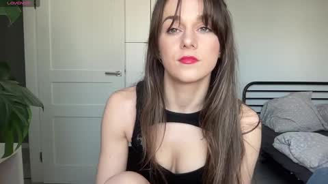 Snapshot of mmminnie chatting on 03.10.25 mmminnie online show from 03.10.25