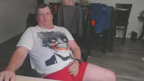 Snapshot of mmmthatsfunnn chatting on 12.25.24 mmmthatsfunnn online show from 12.25.24