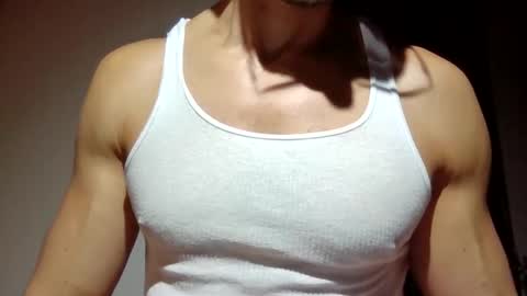 Snapshot of mmuscularman chatting on 02.06.26 mmuscularman online show from 02.06.26