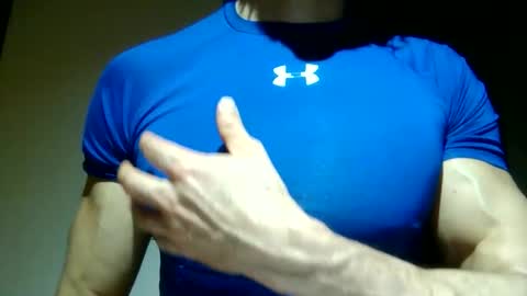 Snapshot of mmuscularman chatting on 02.20.26 mmuscularman online show from 02.20.26