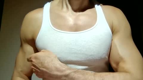 Snapshot of mmuscularman chatting on 02.21.26 mmuscularman online show from 02.21.26