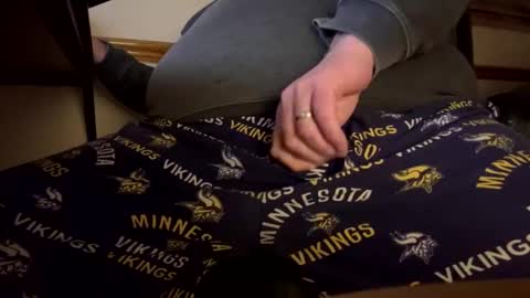 mnguy19726969 online show from 12.22.25