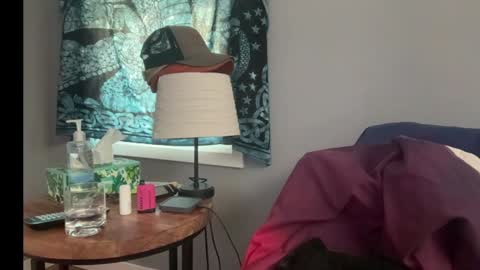 Snapshot of mntuila chatting on 12.18.24 MNTuiLa online show from 12.18.24