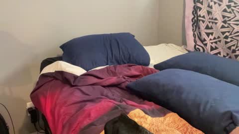 Snapshot of mntuila chatting on 01.25.25 MNTuiLa online show from 01.25.25