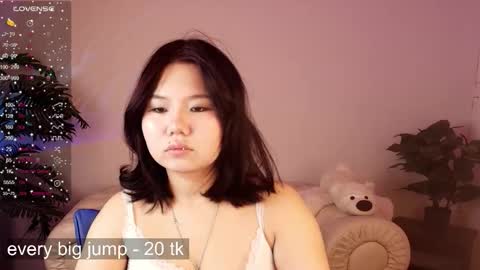 Snapshot of moana_light chatting on 09.18.25 hey meet with me online show from 09.18.25