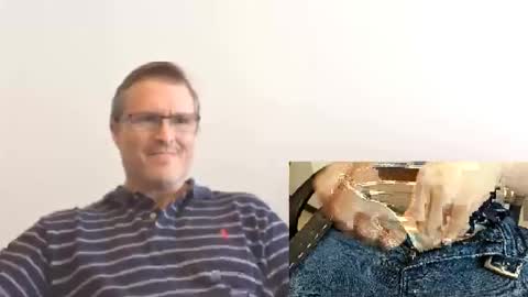 Snapshot of moe_001 chatting on 11.27.25 Moe online show from 11.27.25