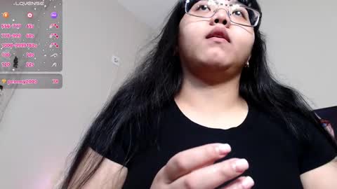 Molly online show from 02.08.25