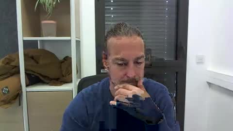 Snapshot of moi9876543210 chatting on 12.09.24 Julien online show from 12.09.24