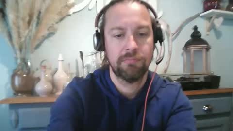 Julien online show from 03.05.26