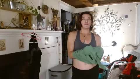 MoistKnickerChick online show from 12.07.24