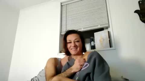 MoistKnickerChick online show from 12.14.24