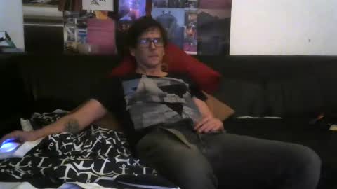 Snapshot of mojoflow39 chatting on 12.31.24 Fr online show from 12.31.24