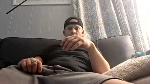 Snapshot of mojozz chatting on 07.12.26 LookinForFun online show from 07.12.26