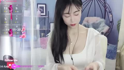 Snapshot of molihua9 chatting on 01.04.25 molihua9 online show from 01.04.25