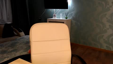 Snapshot of molli_and_tom chatting on 03.03.26 Bitcoin 1P8NuZxsaNsQTx7wJJJ7Ao1mic4nvJPVLC online show from 03.03.26