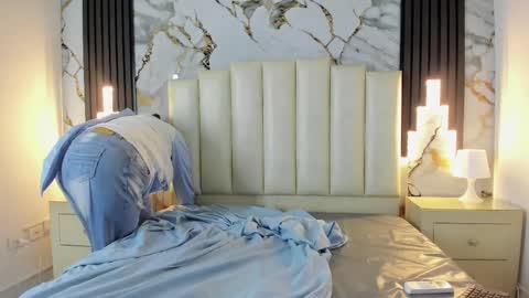 Hey Guys  Im Mollie online show from 02.12.25