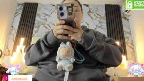 Hey Guys  Im Mollie online show from 02.18.25