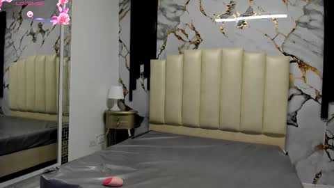 Hey Guys  Im Mollie online show from 10.13.25