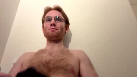 Snapshot of molliter chatting on 05.26.26 molliter online show from 05.26.26