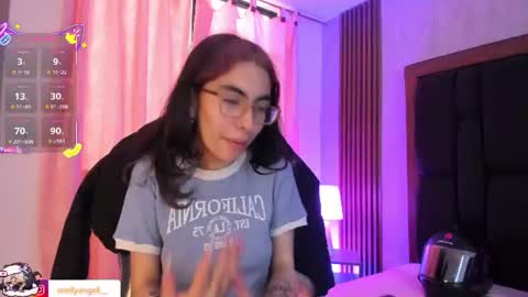 Snapshot of molly__a chatting on 06.20.26 Molly online show from 06.20.26