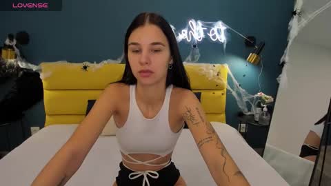 Molly  online show from 10.27.25