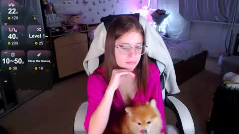 Molly Prvt is open online show from 10.10.25