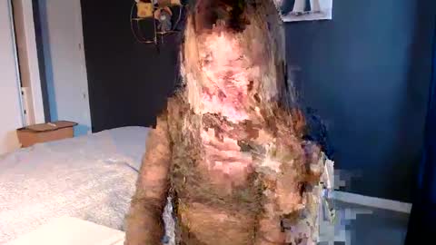 Snapshot of molly_bell chatting on 01.21.25 Molly online show from 01.21.25