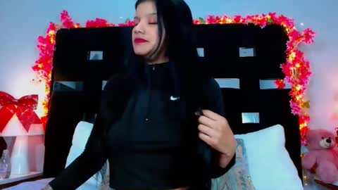 molly online show from 12.21.24