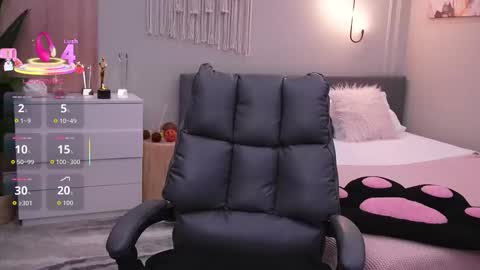 Molly online show from 09.16.25