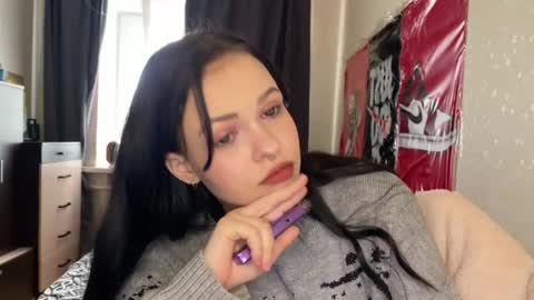 molly_kinkli online show from 04.21.26