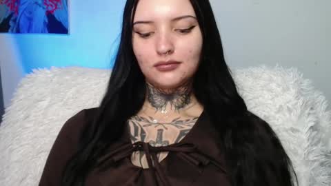 Lina online show from 10.11.25