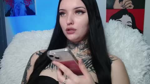 Lina online show from 11.15.25