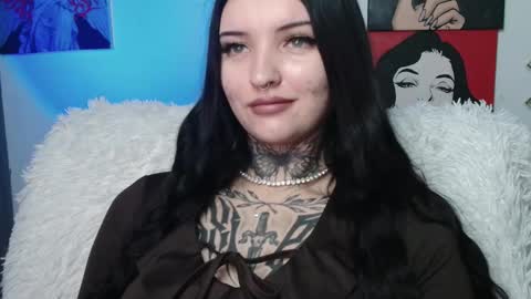 Lina online show from 11.24.25