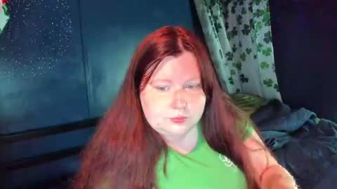 molly_moons online show from 07.10.26