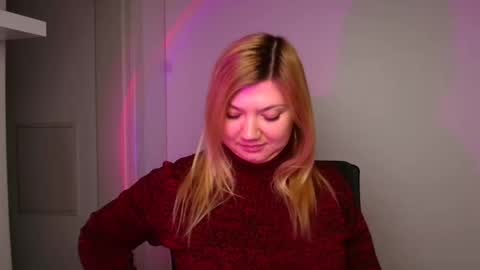 Snapshot of molly_moree chatting on 01.13.25 Molly online show from 01.13.25