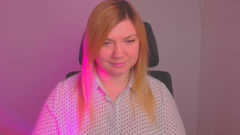 Snapshot of molly_moree chatting on 02.03.25 Molly online show from 02.03.25