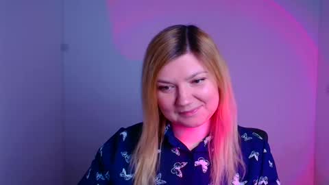 Snapshot of molly_moree chatting on 02.08.25 Molly online show from 02.08.25