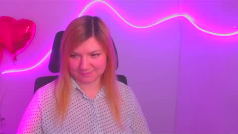 Snapshot of molly_moree chatting on 02.21.25 Molly online show from 02.21.25