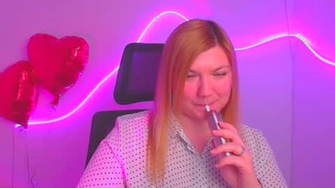 Snapshot of molly_moree chatting on 03.10.25 Molly online show from 03.10.25