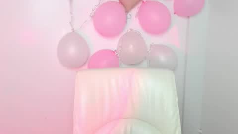 Snapshot of molly_moree chatting on 03.11.25 Molly online show from 03.11.25