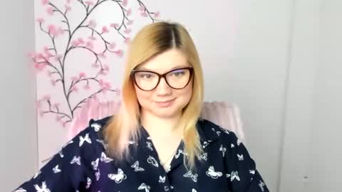 Molly online show from 02.22.26