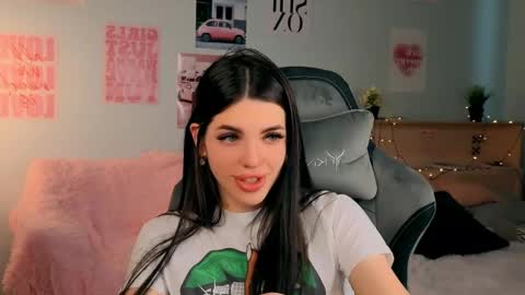 Snapshot of molly_rettyy chatting on 04.11.26 Molly online show from 04.11.26