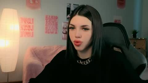 Snapshot of molly_rettyy chatting on 05.02.26 Molly online show from 05.02.26
