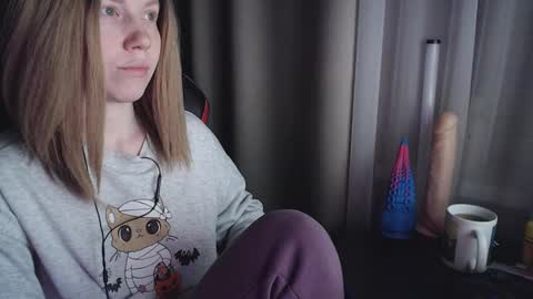 I have new photos come and see with love Molly online show from 02.27.25