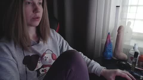 I have new photos come and see with love Molly online show from 03.08.25