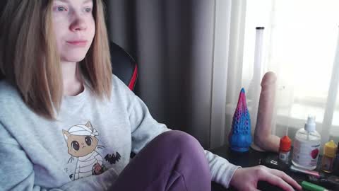 I have new photos come and see with love Molly online show from 03.10.25